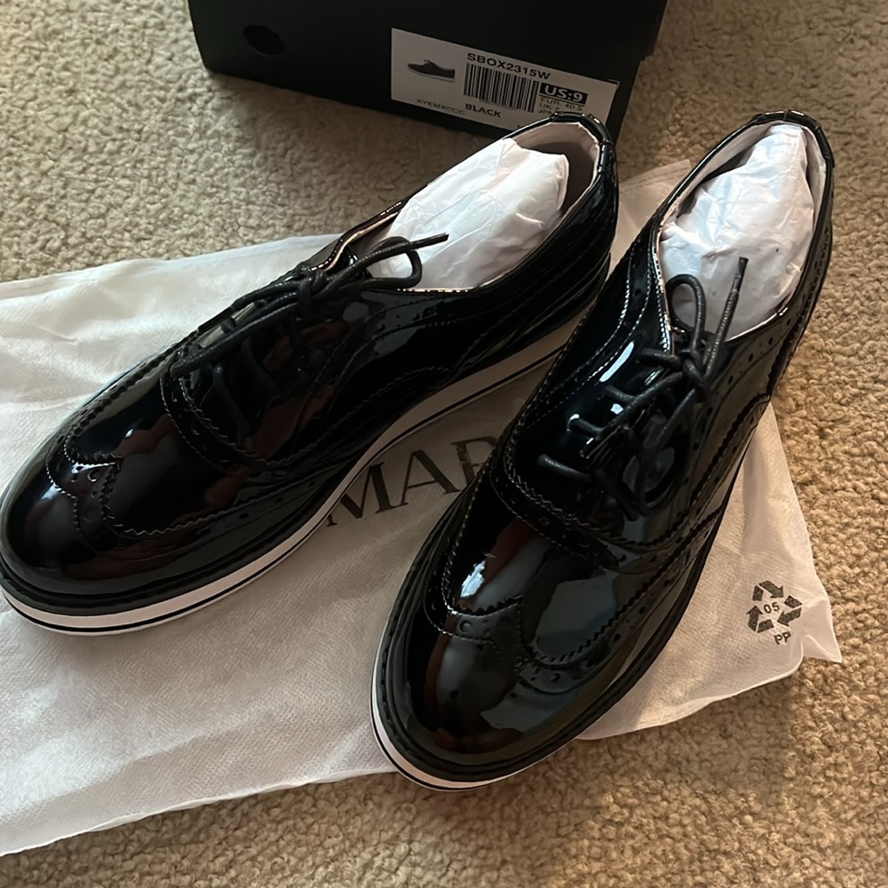 Bruno Marc Patent Lace Up Wing Tip Loafer